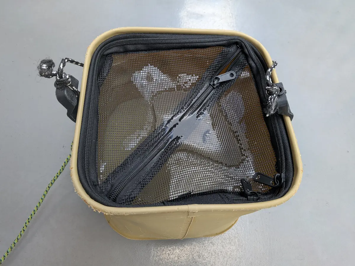 ダイソーの活かしバケツ（５００円）