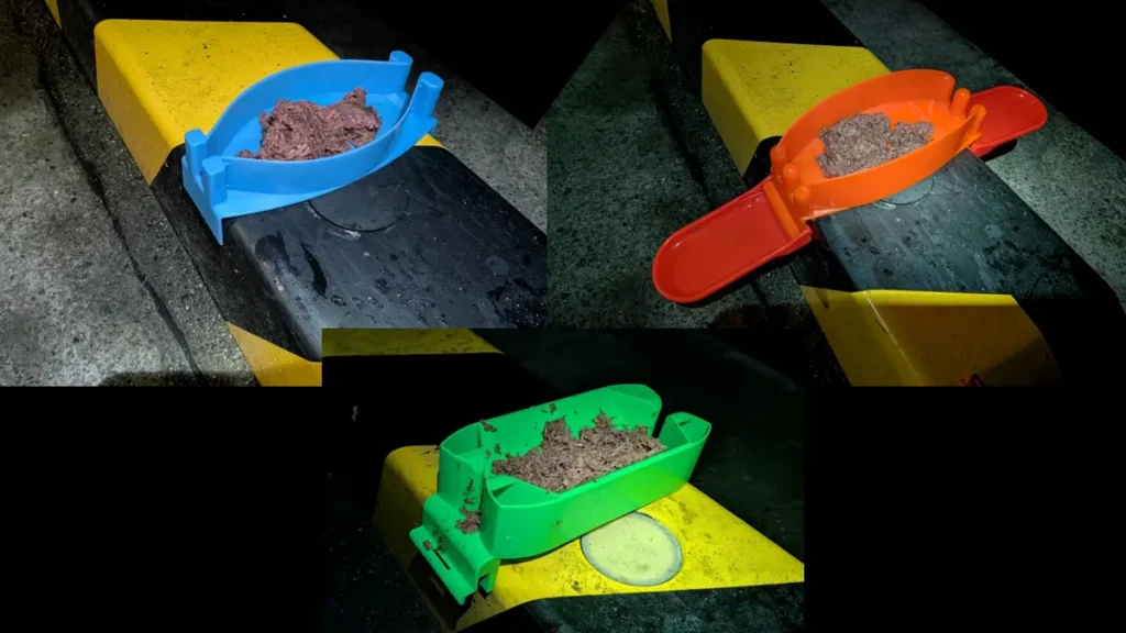 餌つけ器を車止めに設置した